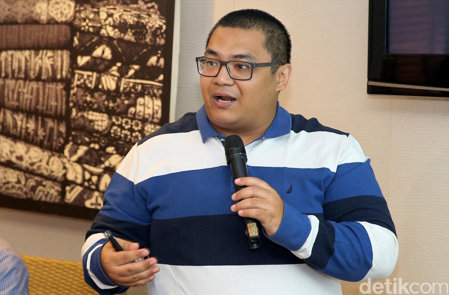 Tak Cukup 'Jualan' Jokowi Tak Cukup 'Jualan' Jokowi